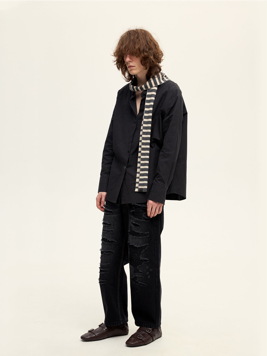 002 RELAX BLACK SHIRT