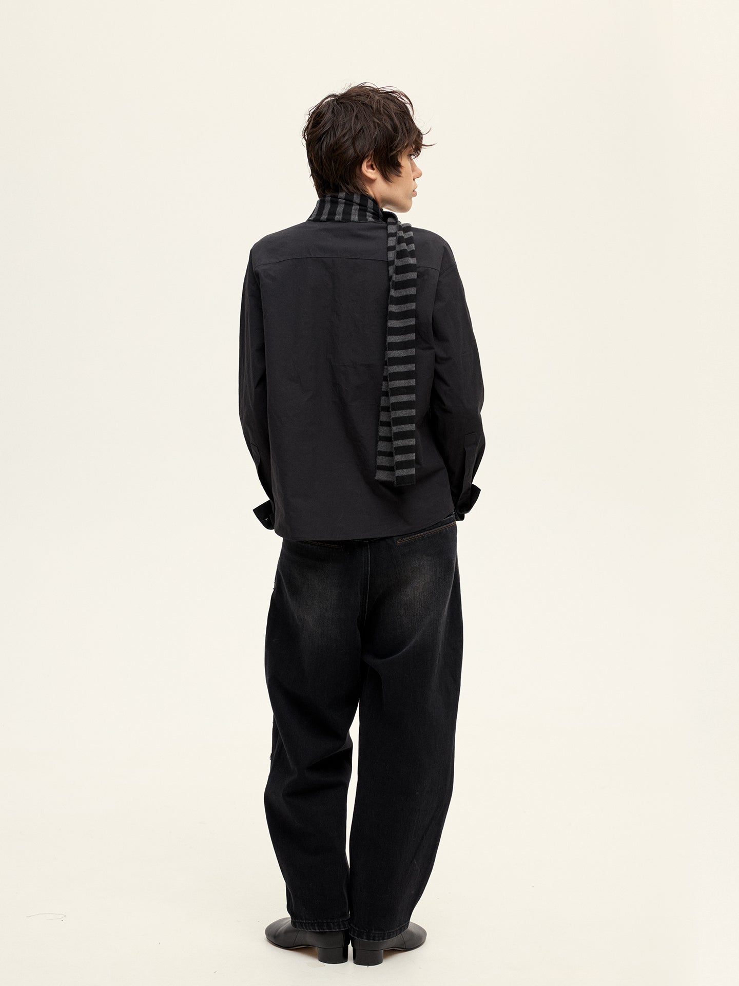 002 RELAX BLACK SHIRT